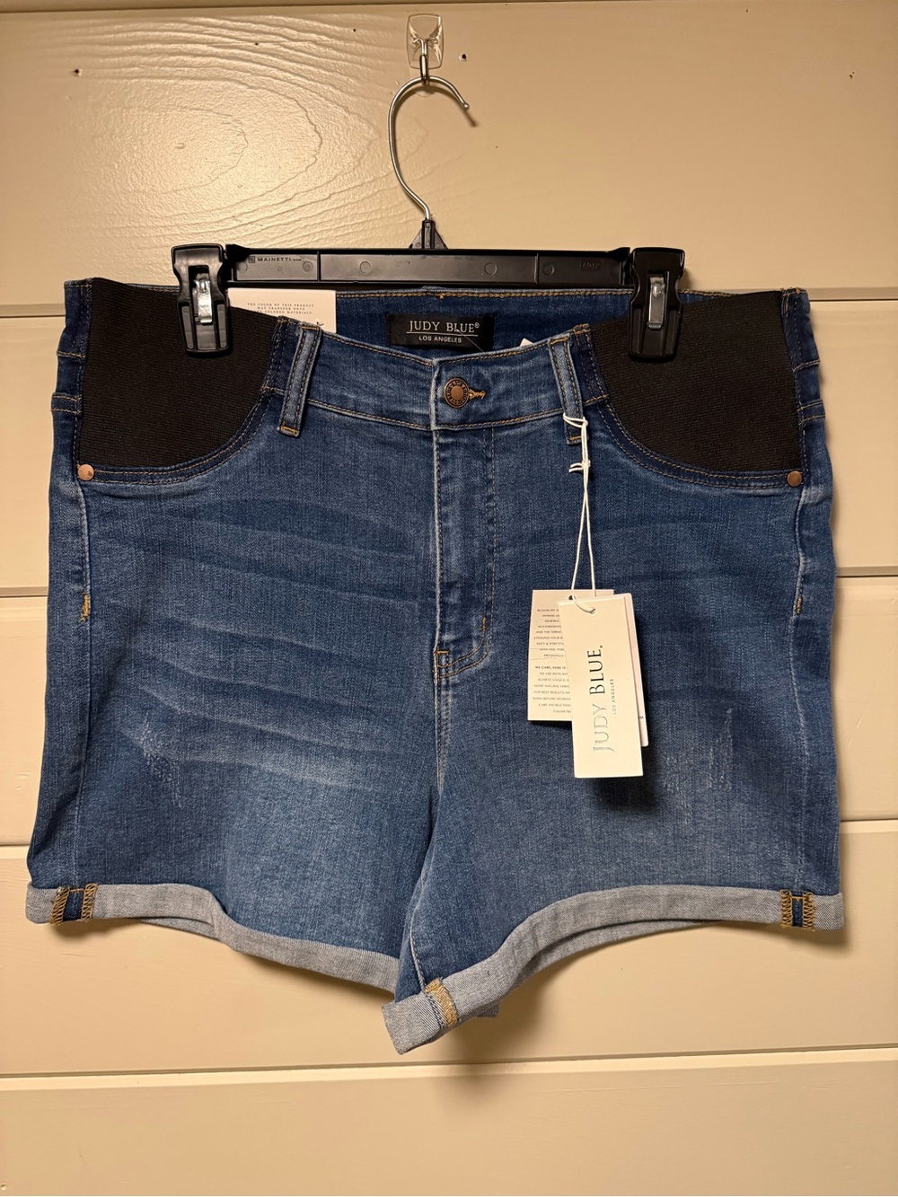 Judy Blue Dark Blue Denim Stretch Jean Shorts NWT.  size 1x